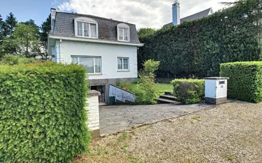 Maison à louer 4 chambres 200 m², 2350 €
