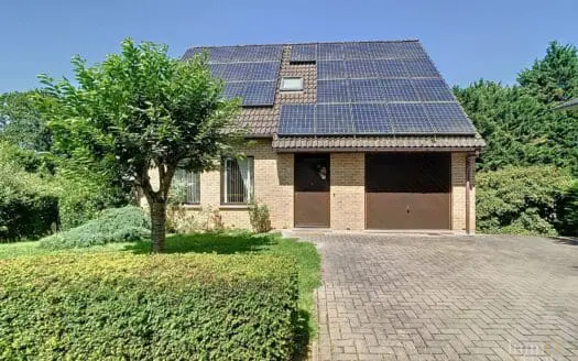 Maison à louer  5 chambres 160 m², 1500 €