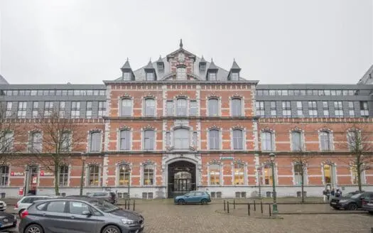 Appartement à vendre  2 chambres 187 m², 560000 €