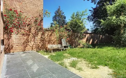 Flat for rent 2 bedrooms 96 m², 1580 €