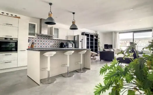 Flat for rent 3 bedrooms 141 m², 1800 €