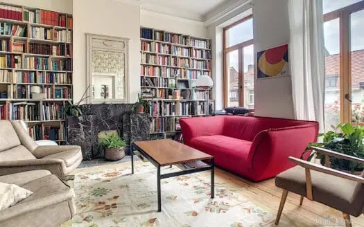 Flat for rent  3 bedrooms 190 m², 2100 €