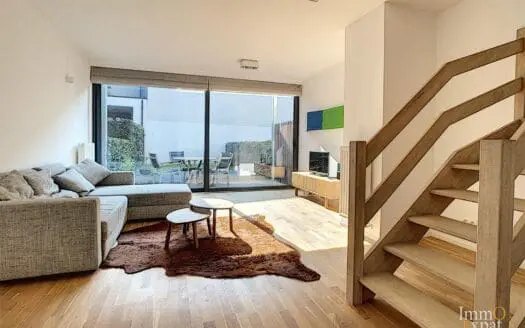 Flat for sale  2 bedrooms 106 m², 400000 €