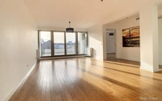 Flat for sale  2 bedrooms 107 m², 360000 €