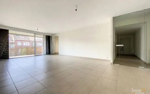 Flat for sale  2 bedrooms 135 m², 430000 €