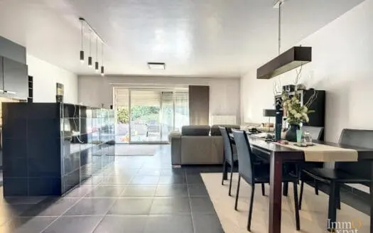 Flat for sale  2 bedrooms 74 m², 315000 €