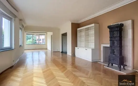 Flat for sale  3 bedrooms 150 m², 500000 €