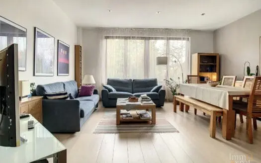 House for sale  4 bedrooms 216 m², 665000 €