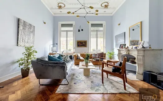 House for rent 3 bedrooms 180 m², 2190 €