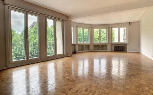 Appartement à louer  2 chambres 136 m², 1500 €