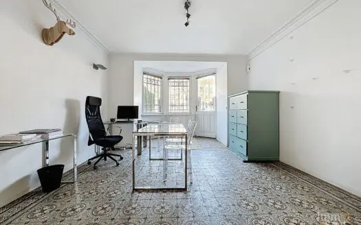 Bureau à louer  60 m², 800 €