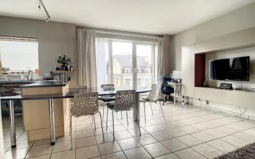 Appartement à vendre  2 chambres 105 m², 275000 €