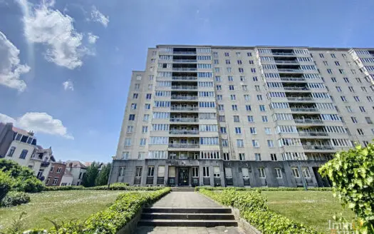 Flat for rent 3 bedrooms 118 m², 1800 €