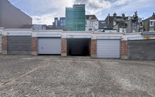 Garage / parking à vendre 17 m², 45000 €