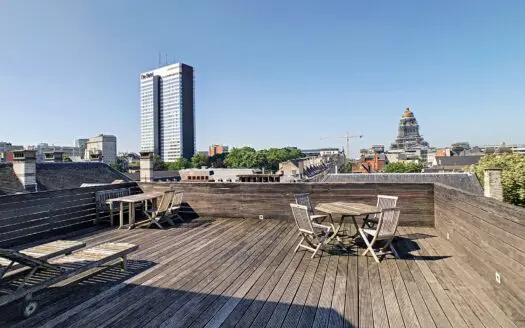 Flat for rent 2 bedrooms 130 m², 1550 €